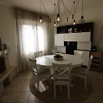 Margi - D'idro Nyaraló *